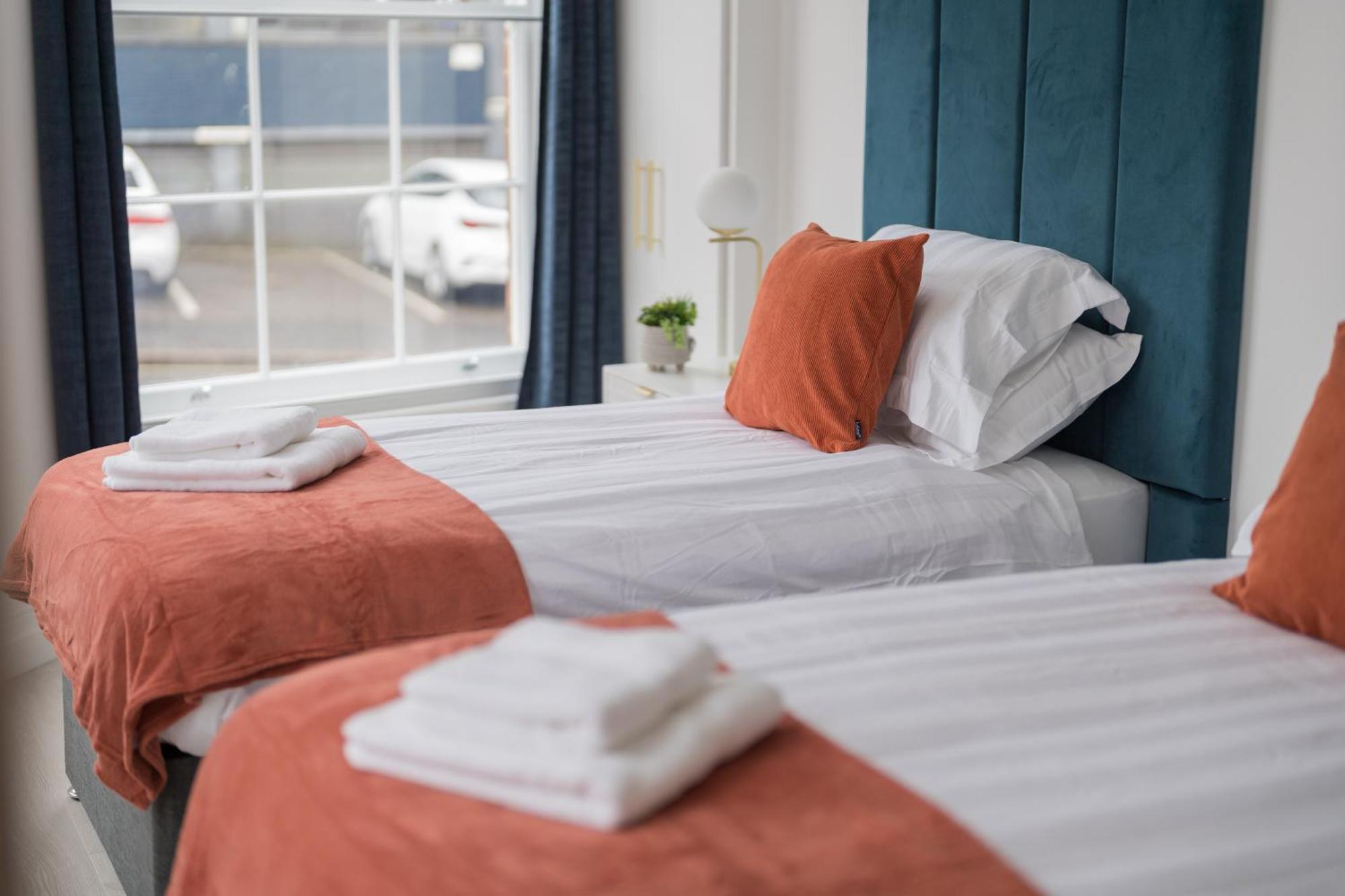 Luxurious 2 Bed Birmingham House Free Parking - Sleeps 6 Διαμέρισμα Εξωτερικό φωτογραφία