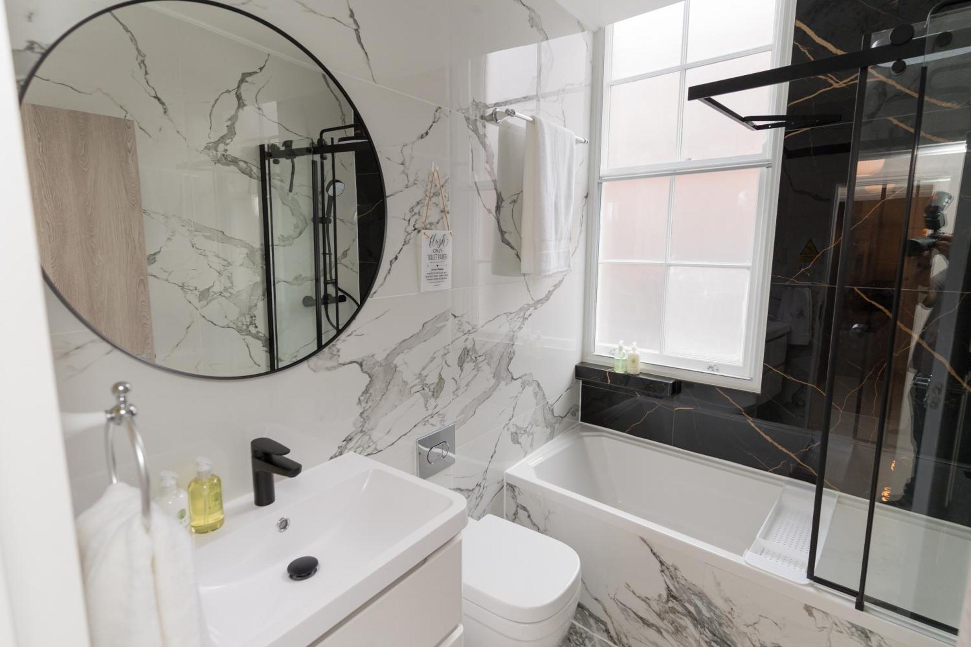 Luxurious 2 Bed Birmingham House Free Parking - Sleeps 6 Διαμέρισμα Εξωτερικό φωτογραφία